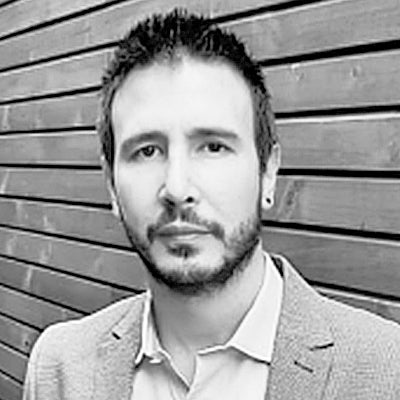 Sebastián Toro, Analista financiero y fundador de Arena Alfa