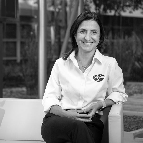 Carolina Espitia, presidente Alpina