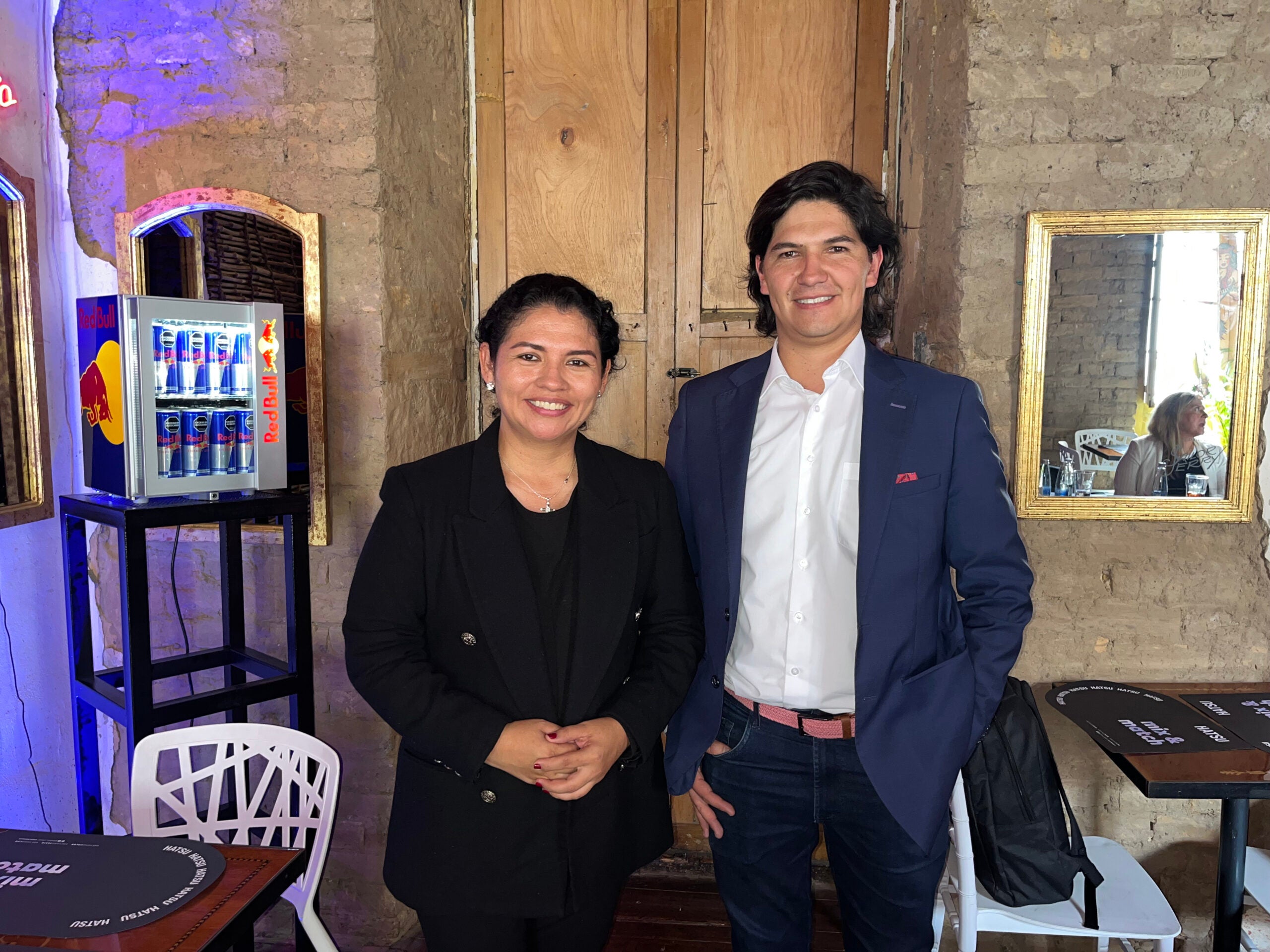 María del Pilar Rubio, secretaria de Turismo de Melgar, y Hernán Jiménez, de la Junta Directiva de Asobares.