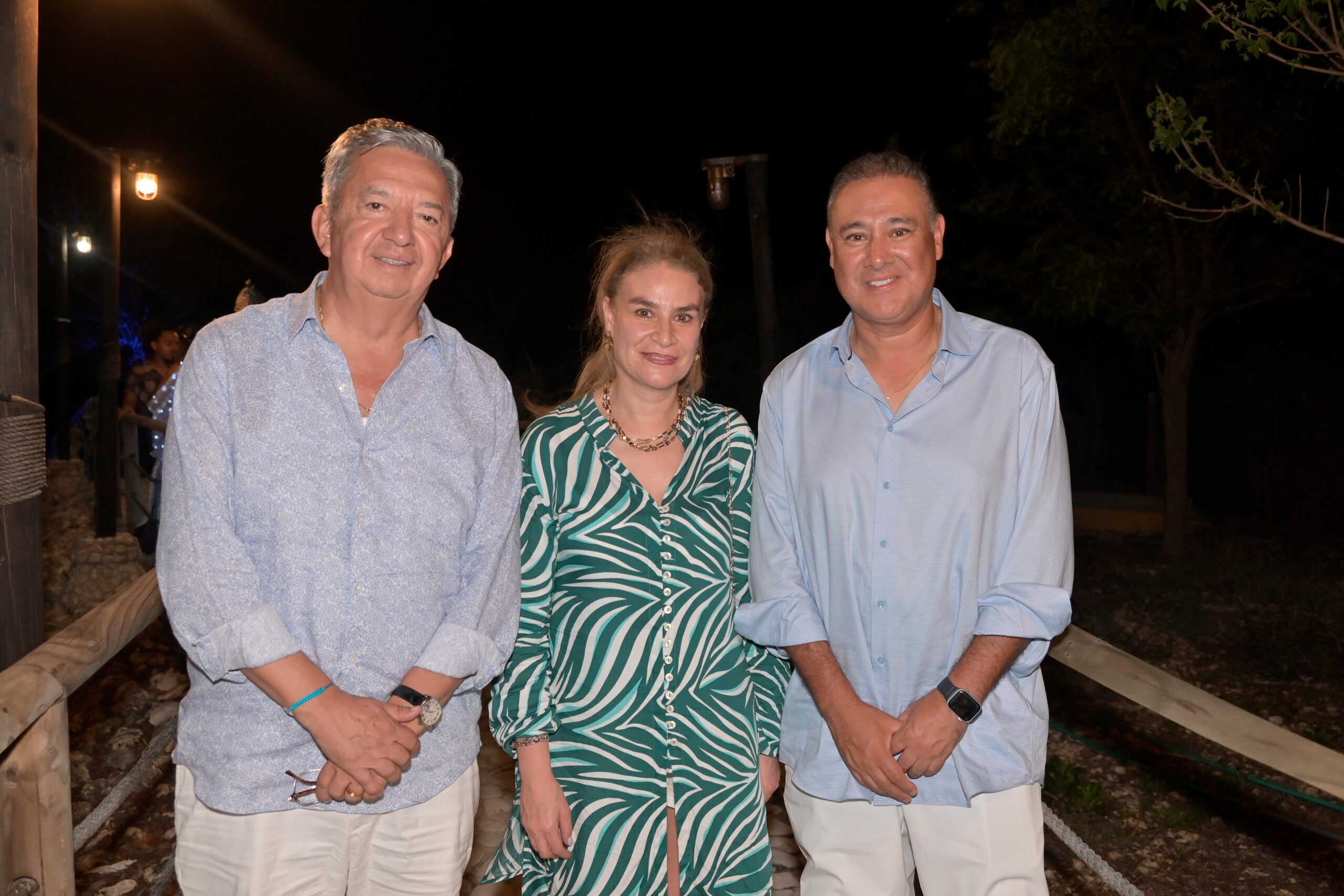 Jorge Corchuelo, grupo Mensajes de Voz, Catherine Otero, de IPcom Colombia -Costumer Succuess Experience Colombia; y Andres Otero, CEO IPcom Miami.