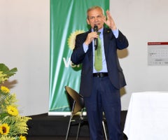 Carlos Ramón González Carlos Ramón González