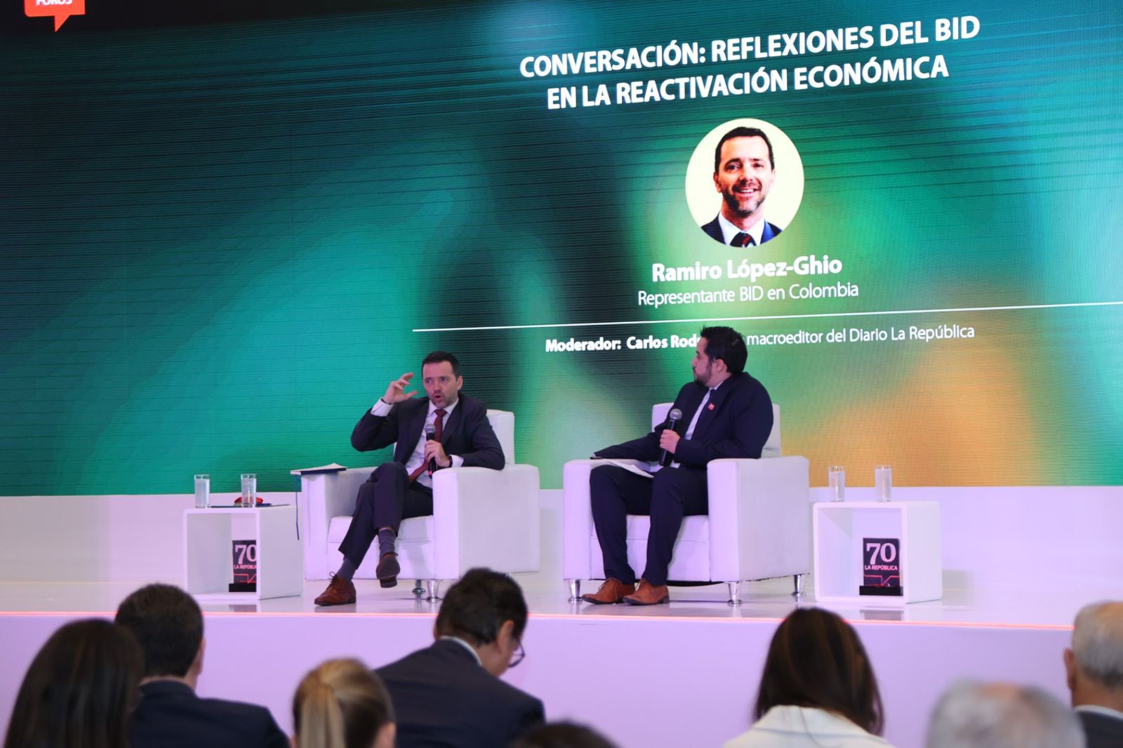 Ramiro López-Ghio, representante del BID en Colombia y Carlos Rodríguez, macroeditor del Diario La República. 