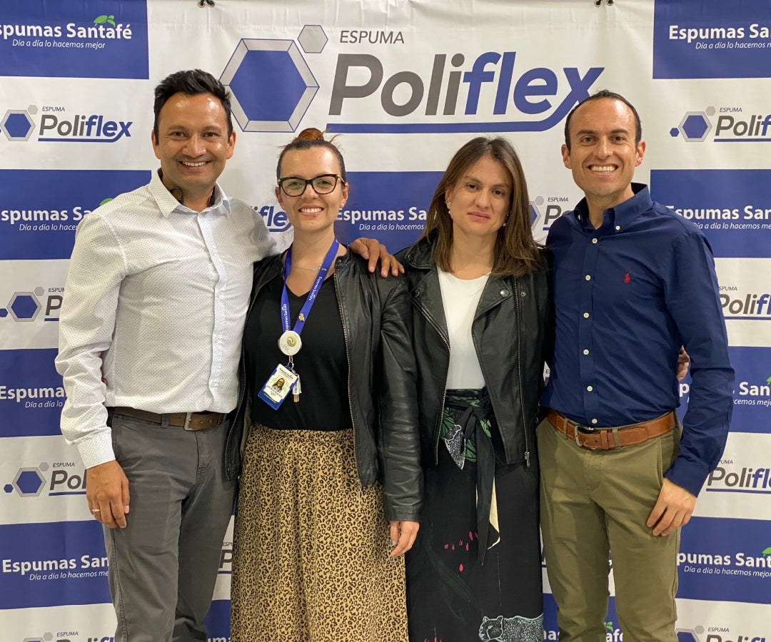 Leonardo Salas, asesor; Laura Guisao, directora y accionista; Constanza Cabrera, directora de compras; Juan Guisao, accionista de Espumas Santafé.