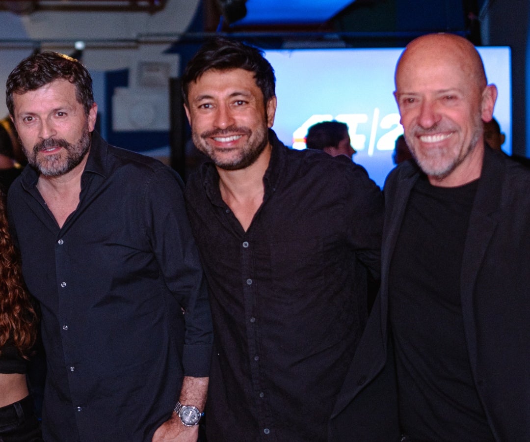 El actor, Julio César Herrera; el comediante Adrián Parada; y el actor, Diego Trujillo.