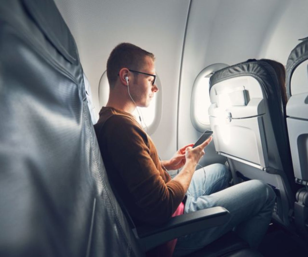 Como funcionan las redes wifi en los aviones
