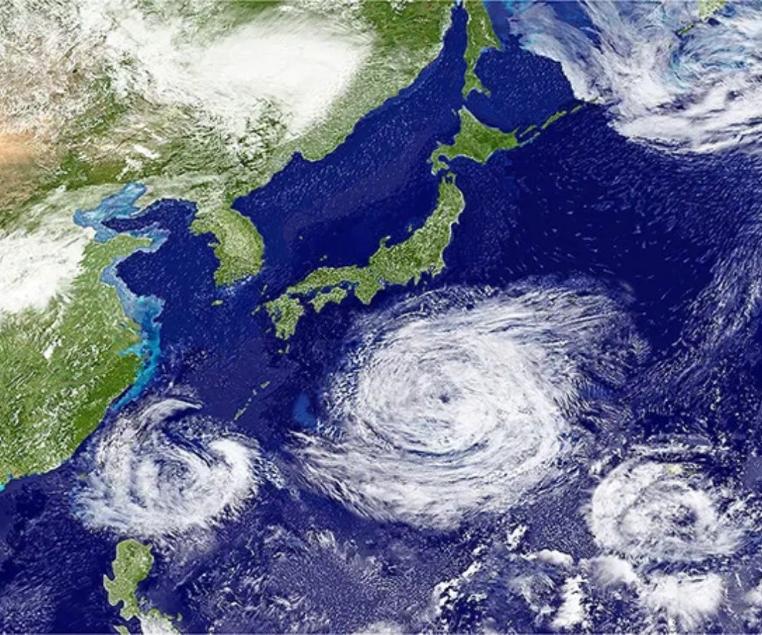Movimiento del tifón rumbo a Japón