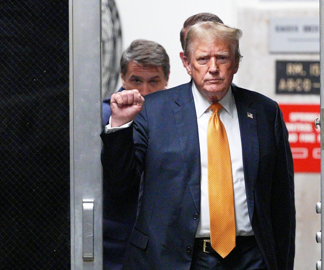 Donald Trump sale de deliberaciones de su juicio