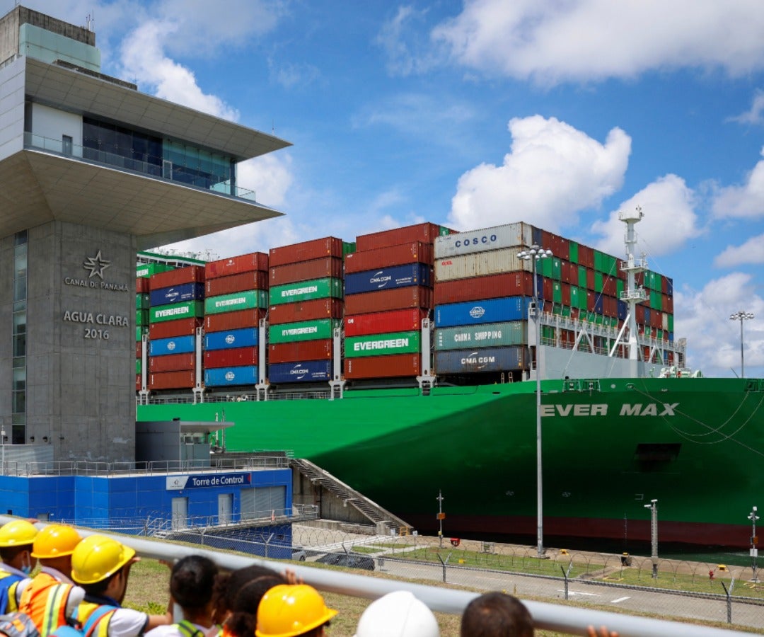 Se reanudan operaciones en el Canal de Panamá
