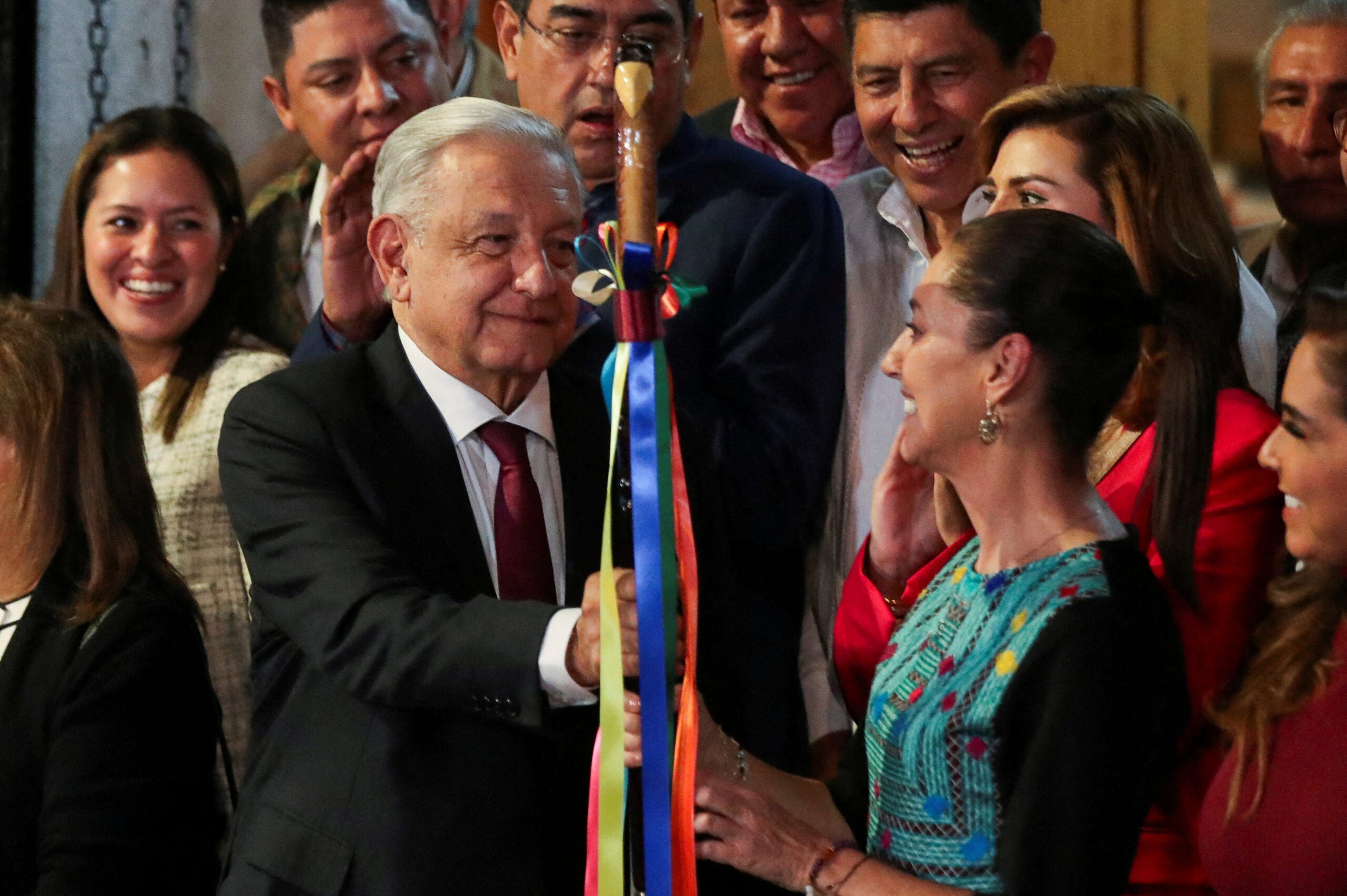 Andrés Manuel López Obrador, presidente de México, conoció a Claudia Sheinbaum en el año 2.000, cuando Amlo estaba por asumir la alcaldía de Ciudad de México. 