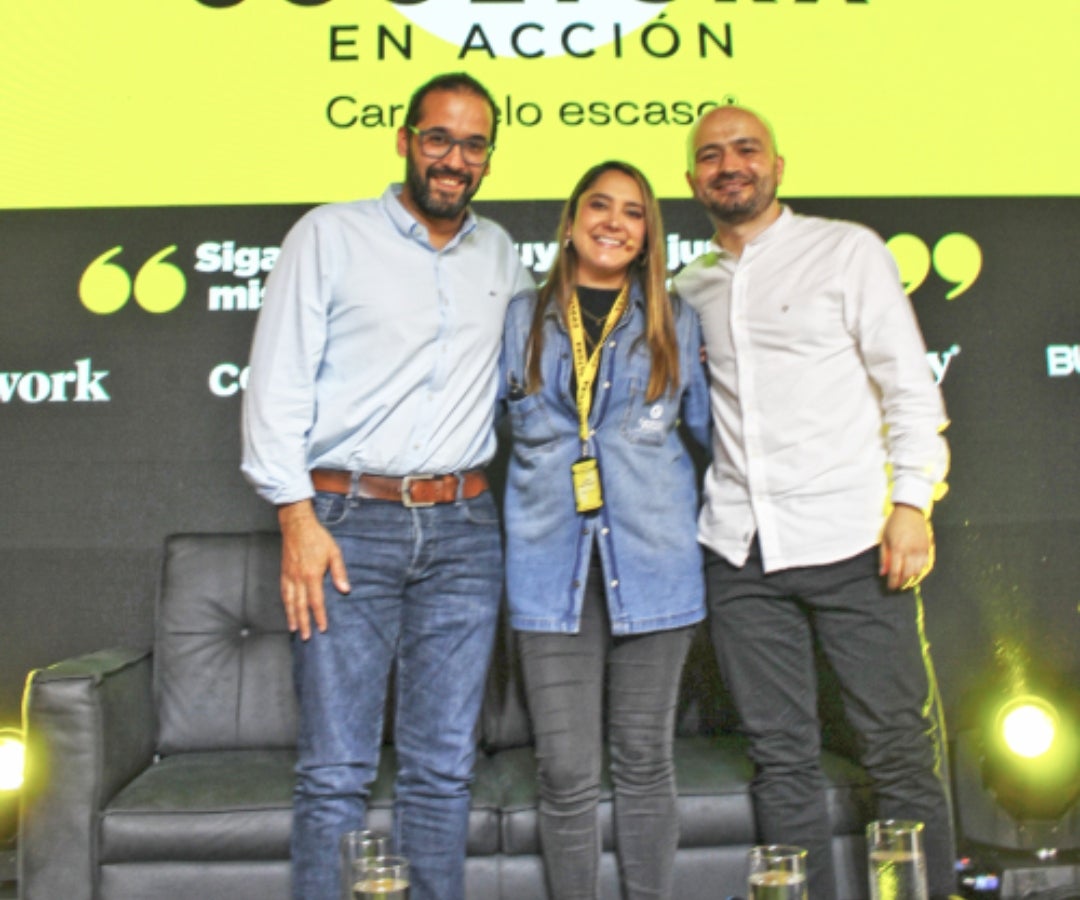 Andrés Vásquez, CEO de Nequi; Cristina Zapata, cofundadora y directora de proyectos en Caramelo Escaso; y Samuel López, Chief People Officer en Nequi.