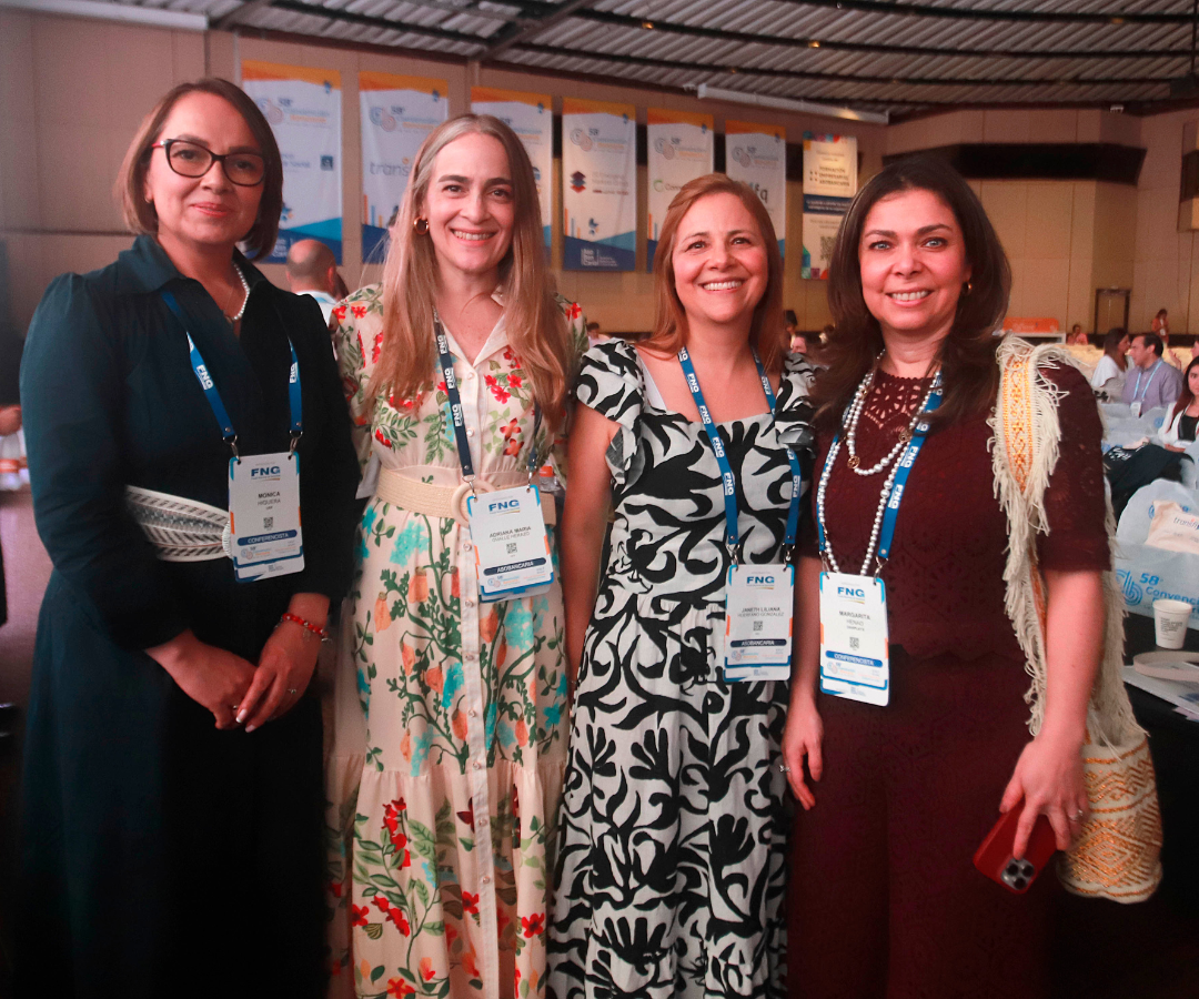 Mónica Higuera, directora URF; Adriana Ovalle, directora de transformación digital de Asobancaria; Liliana Huérfano, de Asobancaria; y Margarita Henao, CEO de Daviplata.