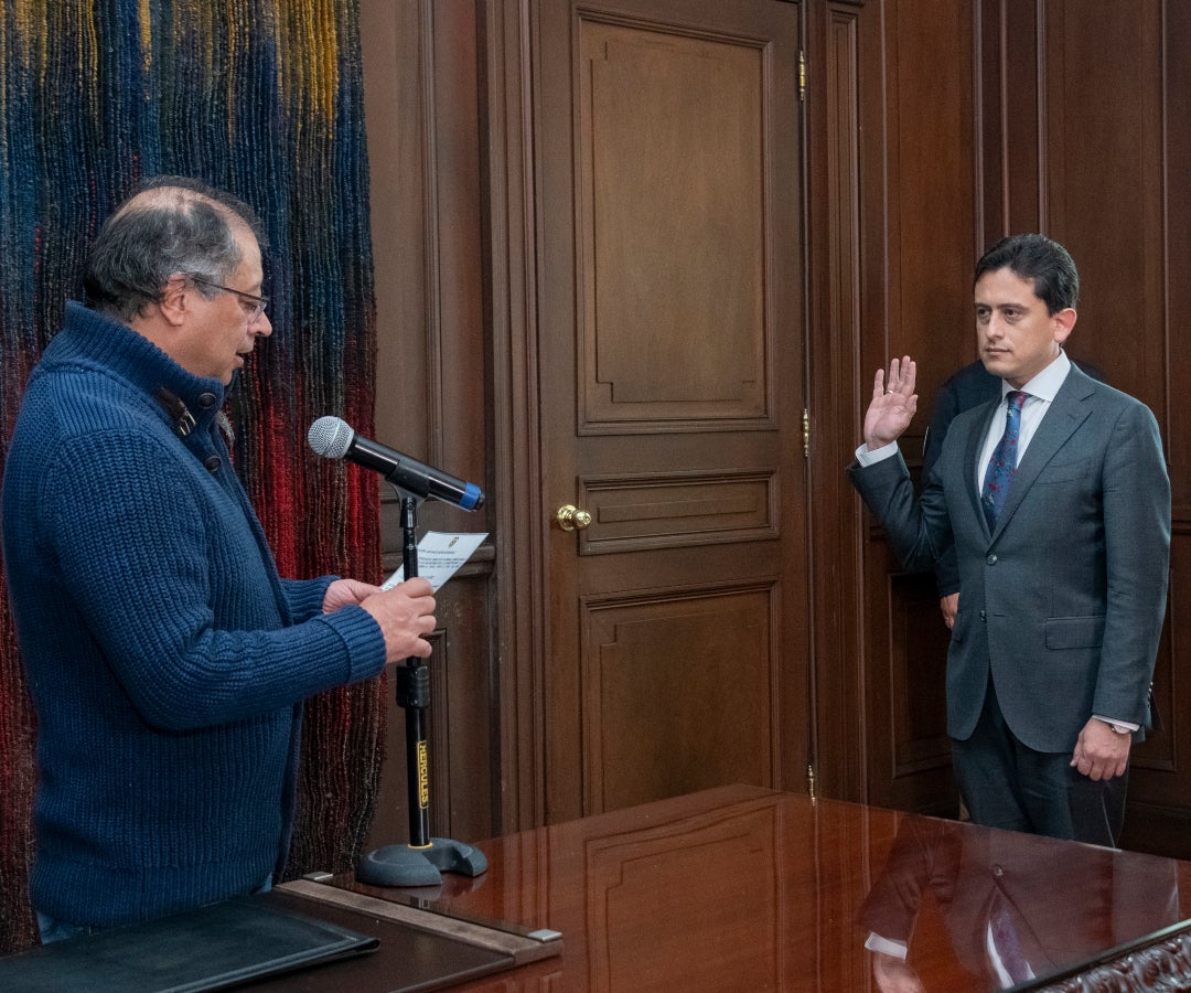 Posesión de Luis Carlos Reyes como ministro de Comercio
