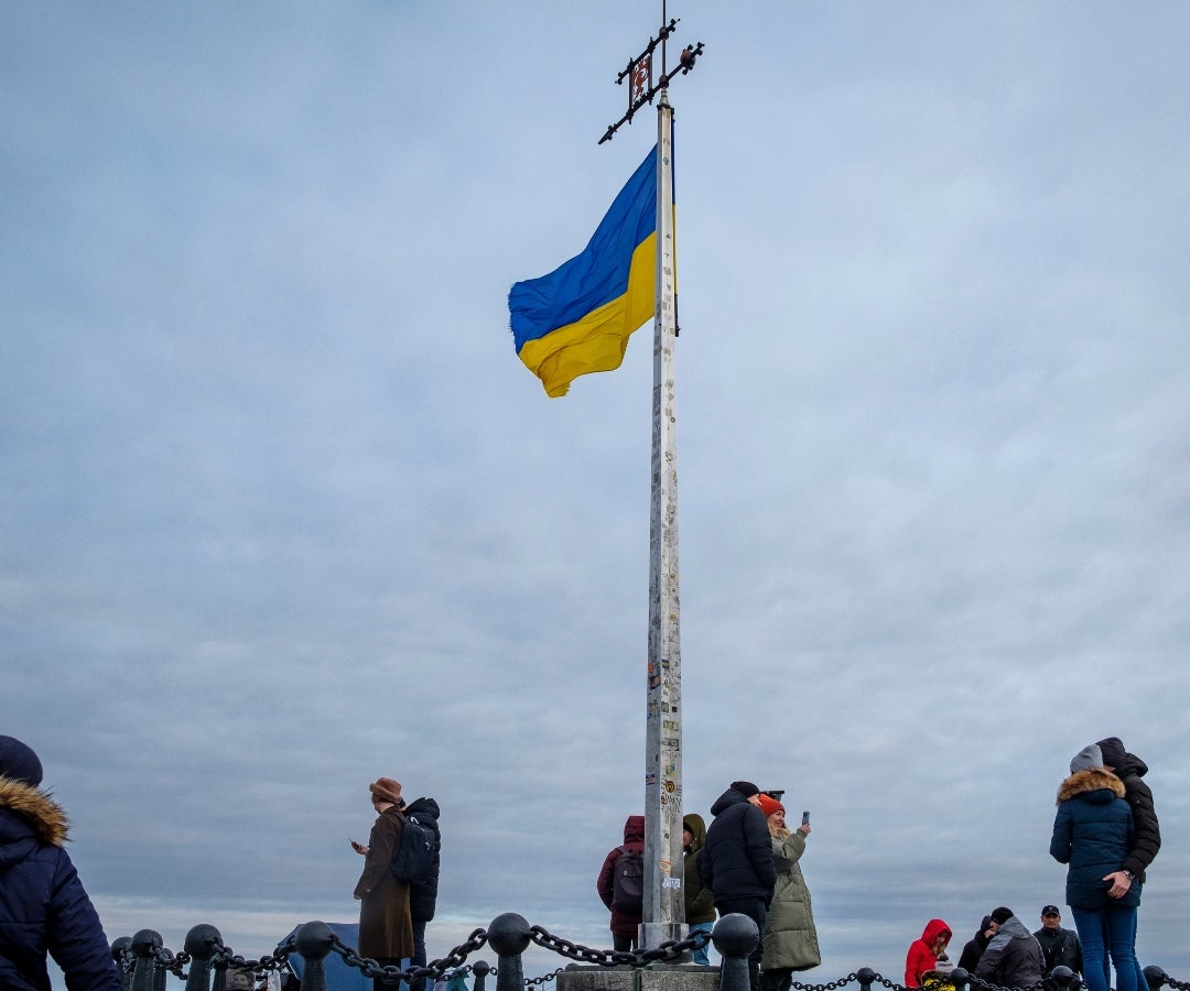 Rusia golpea el sistema eléctrico de Ucrania por octava vez desde marzo