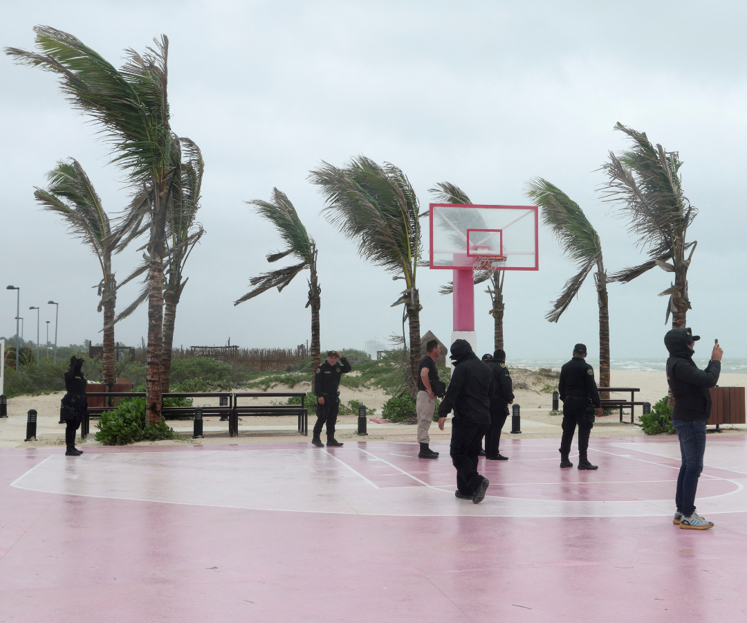 Tormenta Beryl en una costa mexicana