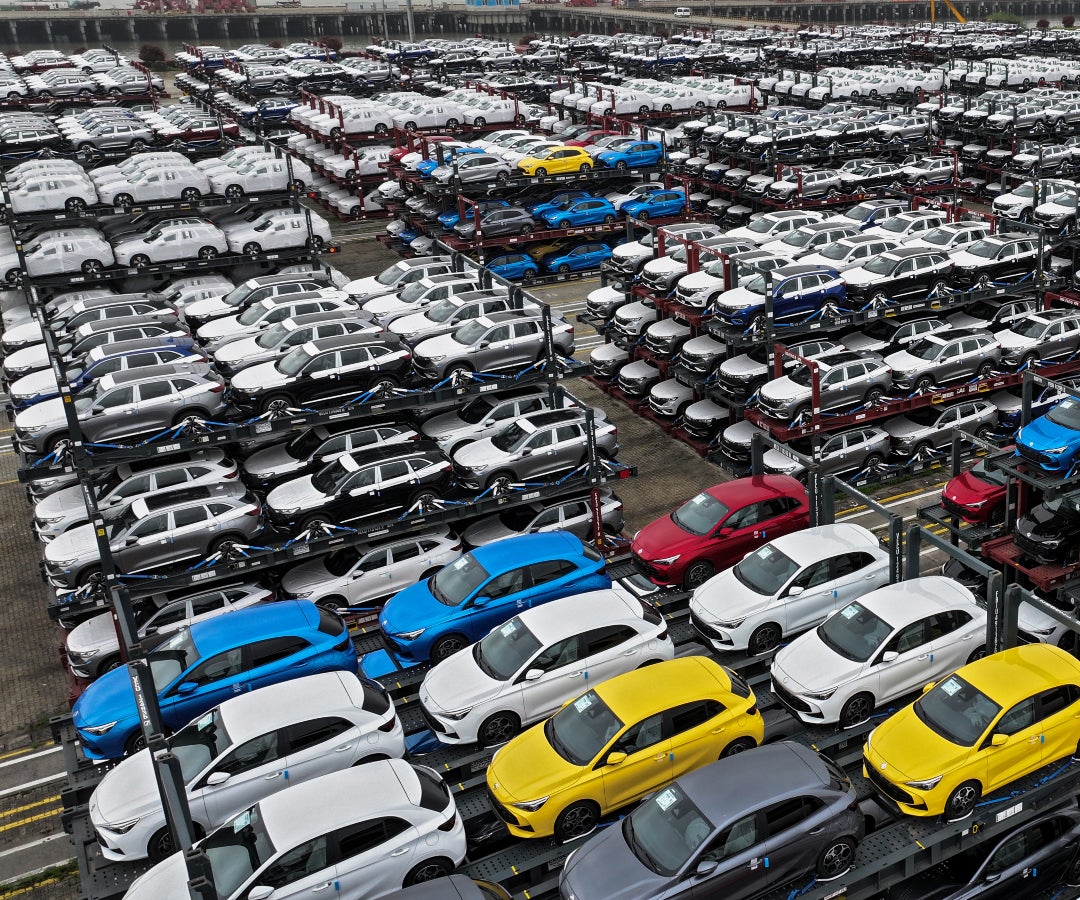 Caída de ventas de vehículos chinos en México en junio