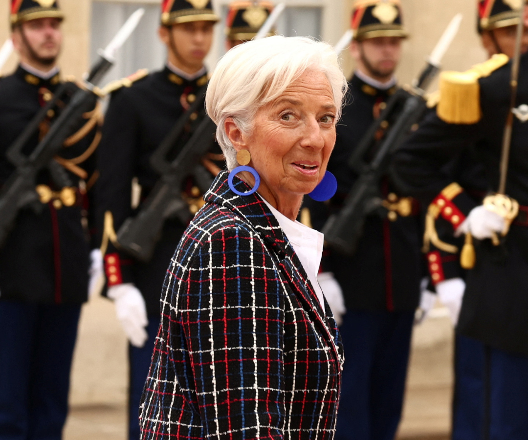 La presidenta del Banco Central Europeo (BCE), Christine Lagarde, llega para asistir a una recepción de jefes de Estado y de Gobierno en el Palacio del Elíseo antes de la ceremonia de apertura de los Juegos Olímpicos de París 