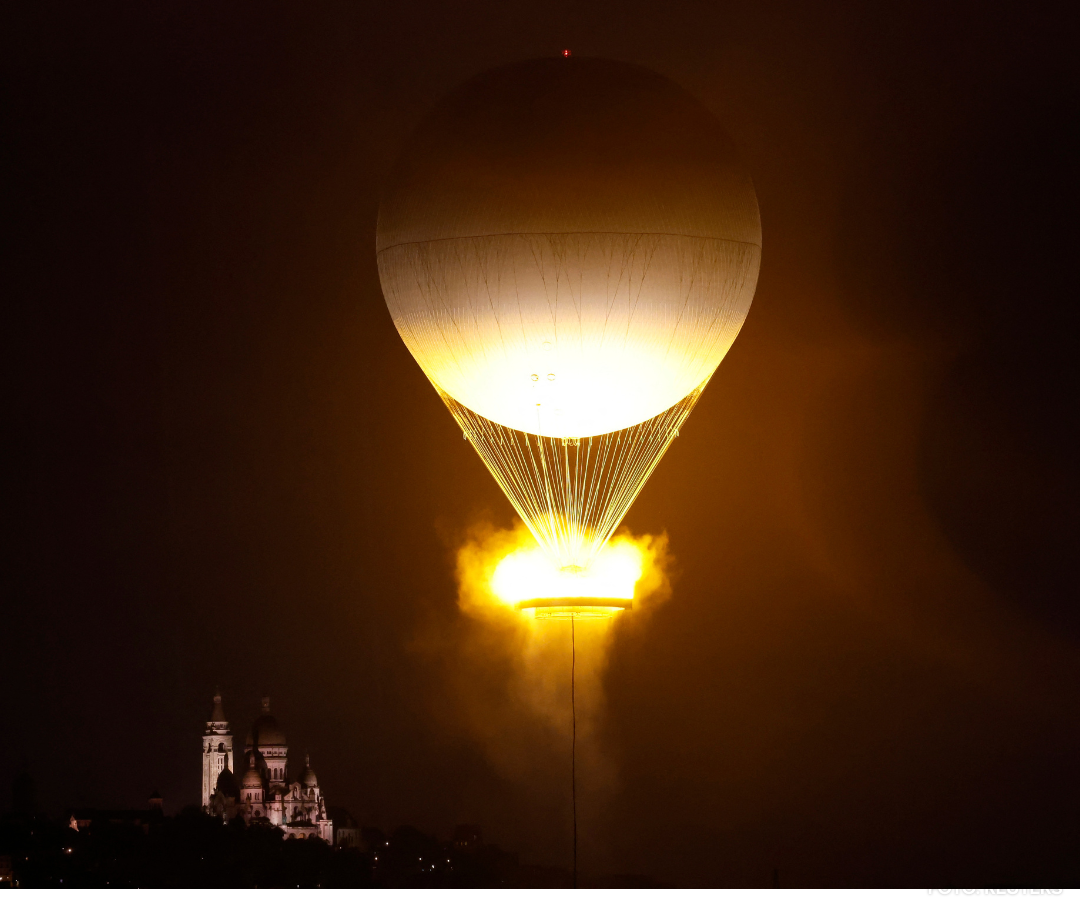 ¡Fue encendido el pebetero olímpico!