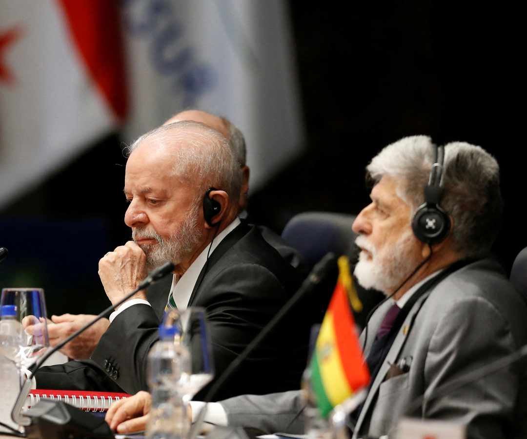 El presidente de Brasil, Luiz Inácio Lula da Silva, y su asesor Celso Amorim