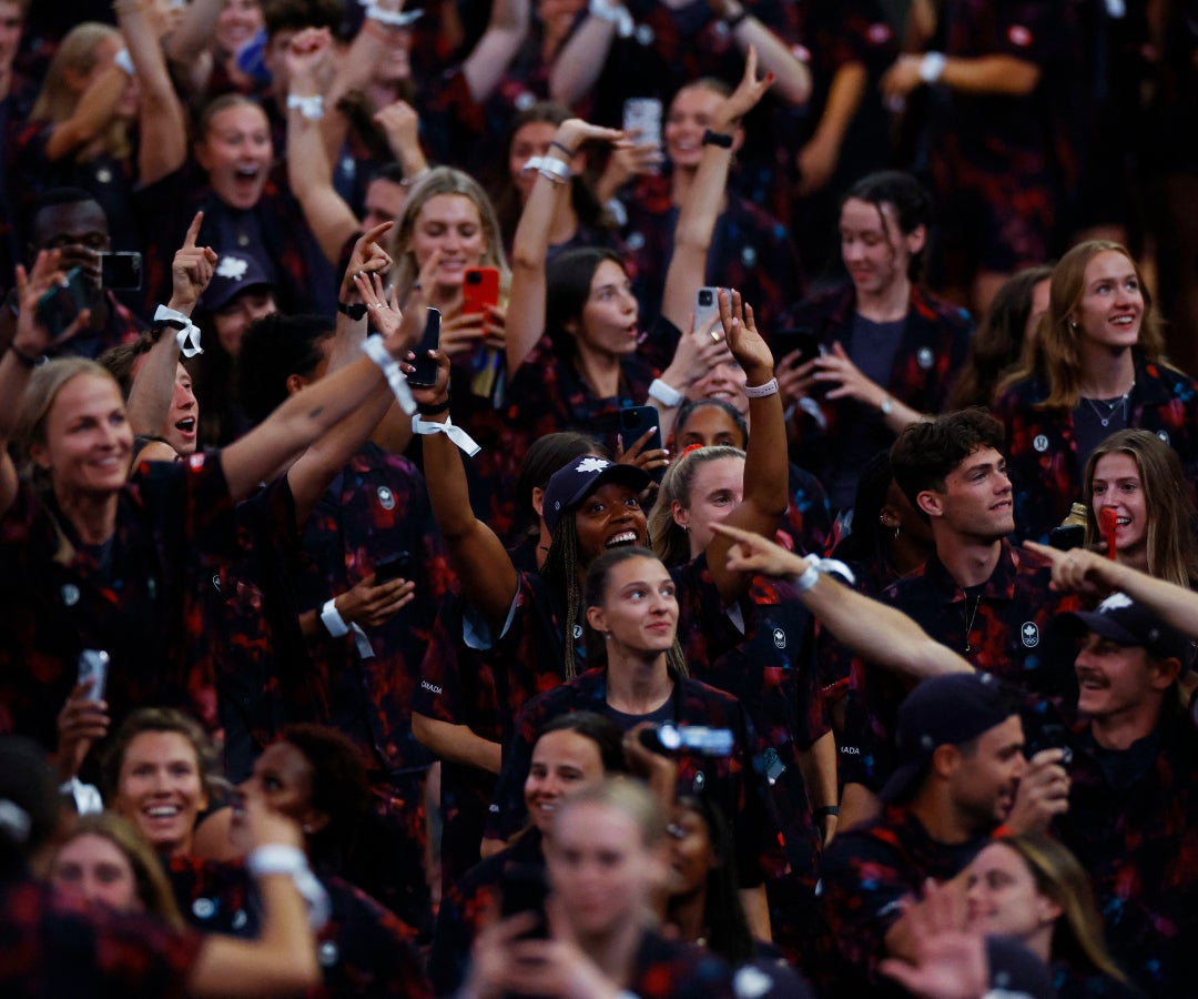 Ingreso de medallistas al Stade de France