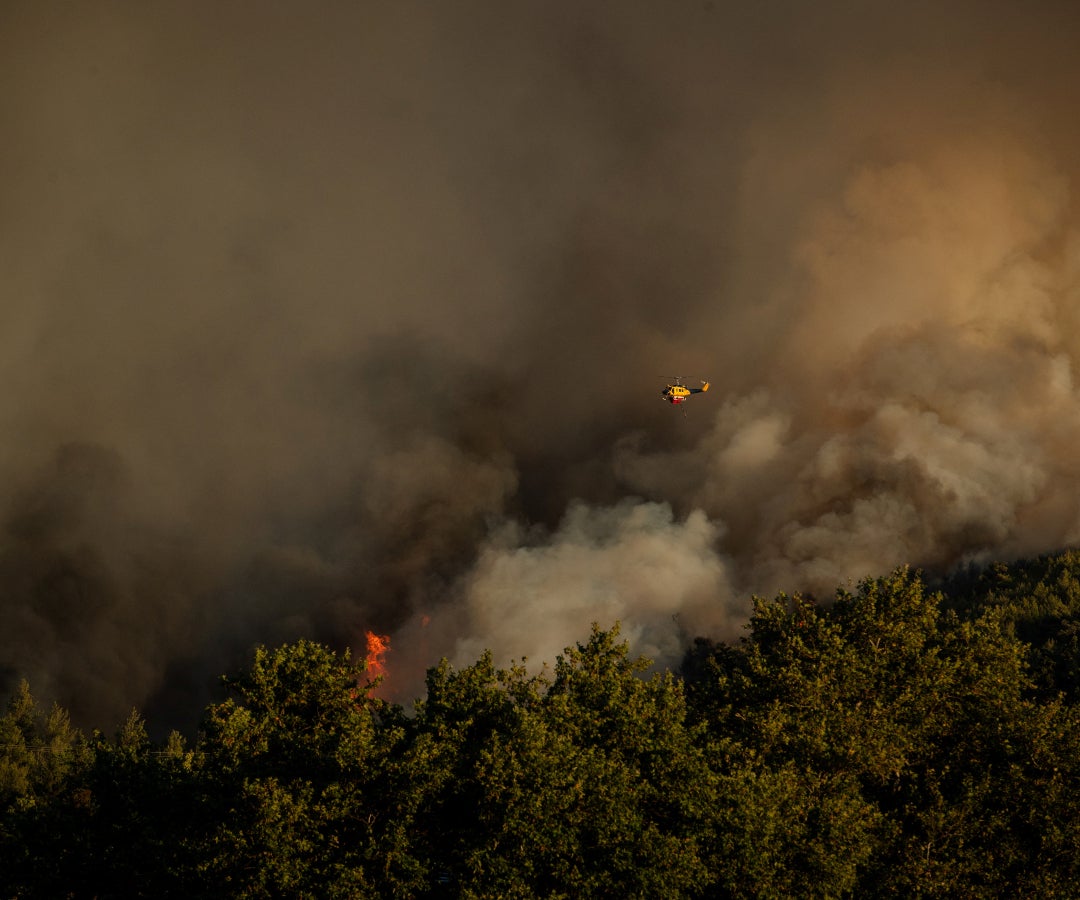 Incendios en las afueras de Atenas