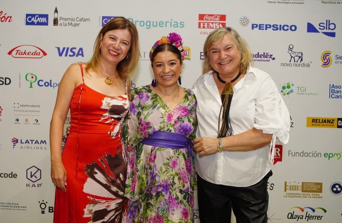 Bibiana Aido, representante de ONU Mujeres en Colombia; Nadia Sánchez, presidenta y fundadora de la ONG She Is y María Noel Baeza, directora regional de ONU mujeres para las américas y el caribe.