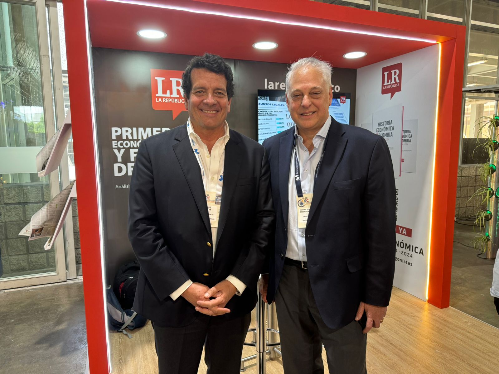 Felipe Bayón, expresidente de Ecopetrol; en compañía de Miguel Escobar, presidente de Postobón