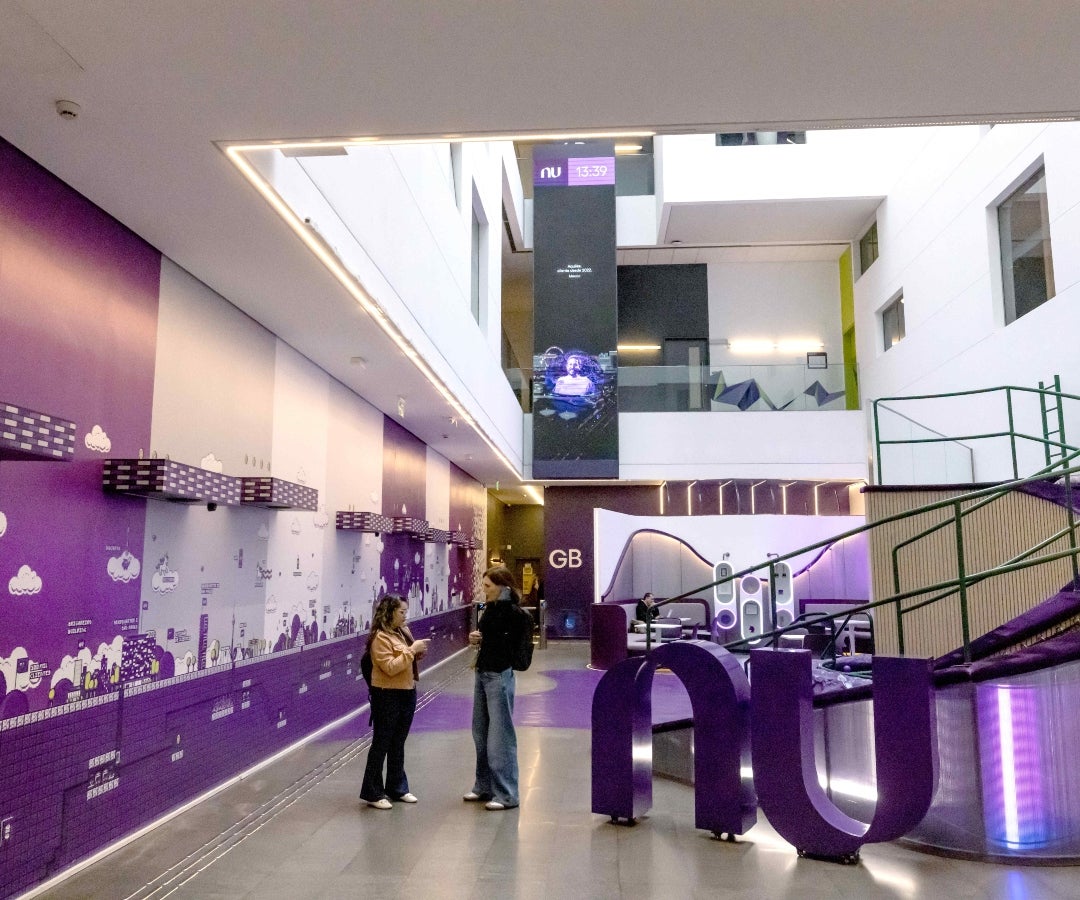 Nubank se convierte en el número uno en América Latina y sus acciones van al alza