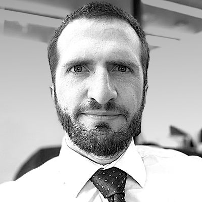 Adrian Garlati Dir Economia U Javeriana