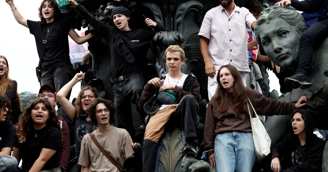 French protests against the choice of Prime Minister Macron