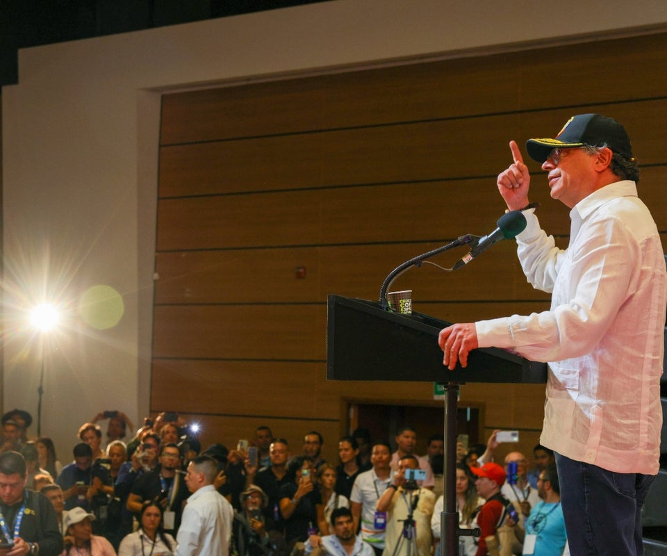 Presidente durante su intervención en Armenia