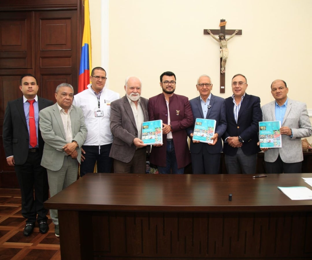 Momento en que se radicó la reforma a la salud.