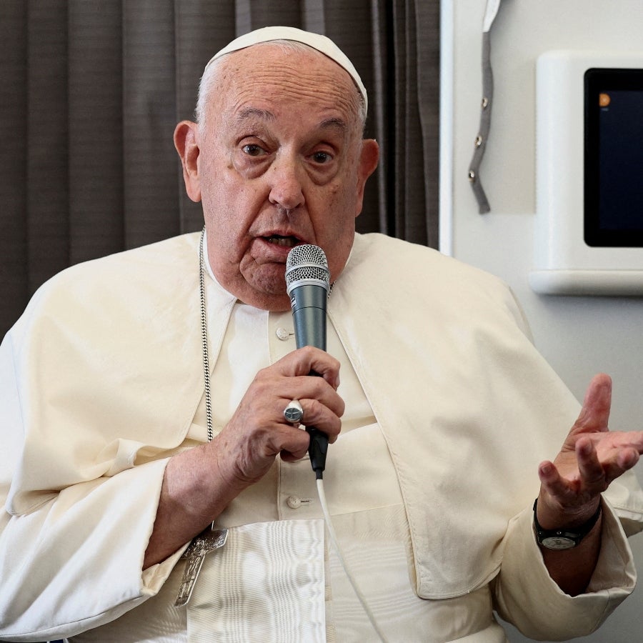 El Papa insta a continuar orando por la paz y está pidiendo el final de ...