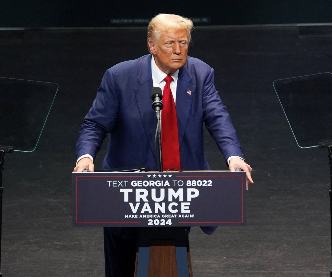 Donald Trump en un acto de campaña en el Centro Cívico Johnny Mercer Theatre de Savannah