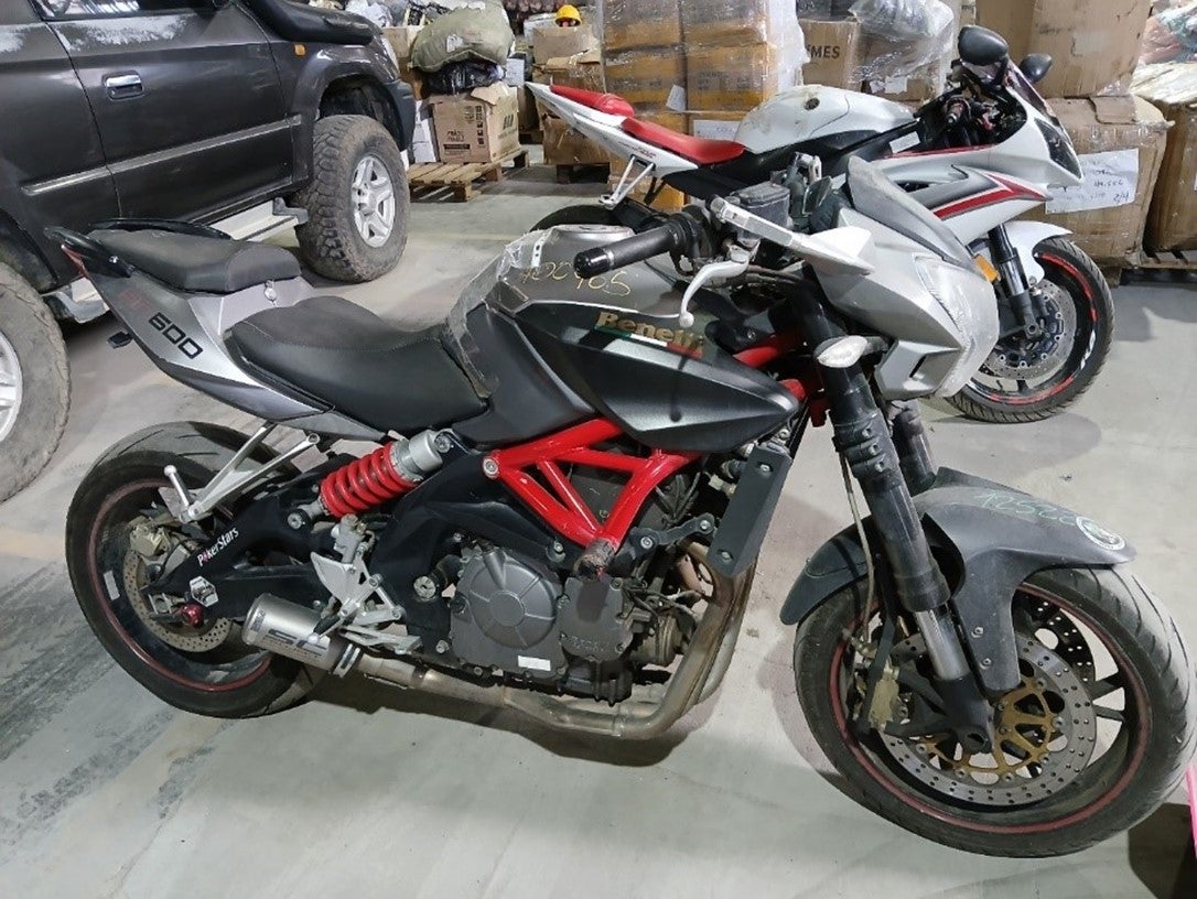 Benelli 600 en subasta pública de la Dian