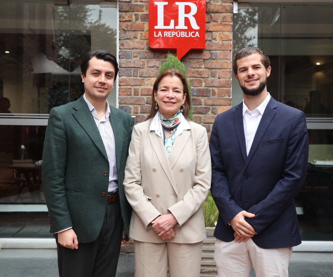 Mateo Bucheli, subdirector Secretaría Privada de Procolombia; Carmen Caballero, presidenta de Procolombia; y Juan Pablo Cotes, asesor Secretaría Privada de Procolombia.