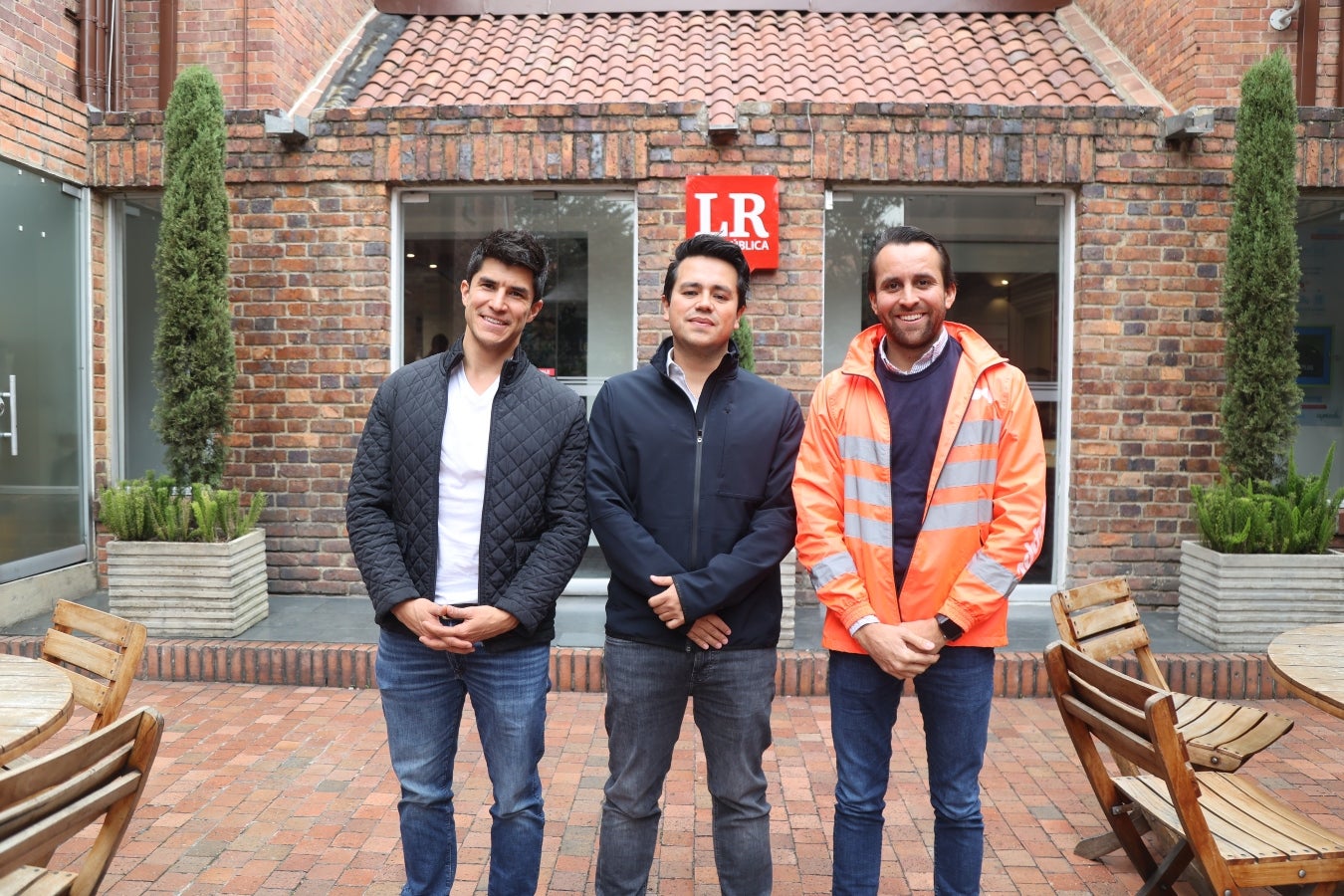 Iván Moncada, head digital accounts de Mercado Libre; Santiago Covelli, CEO de Lulo Bank; y Sebastián Jaramillo, head retail media and Innovation de Rappi.