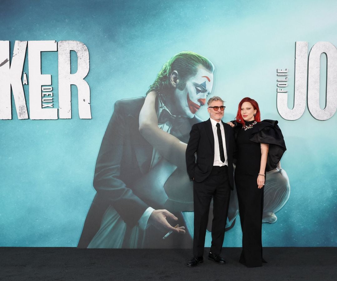 Los miembros del elenco Joaquin Phoenix y Lady Gaga asisten al estreno de la película " Joker : Folie a Deux", en Los Ángeles, California