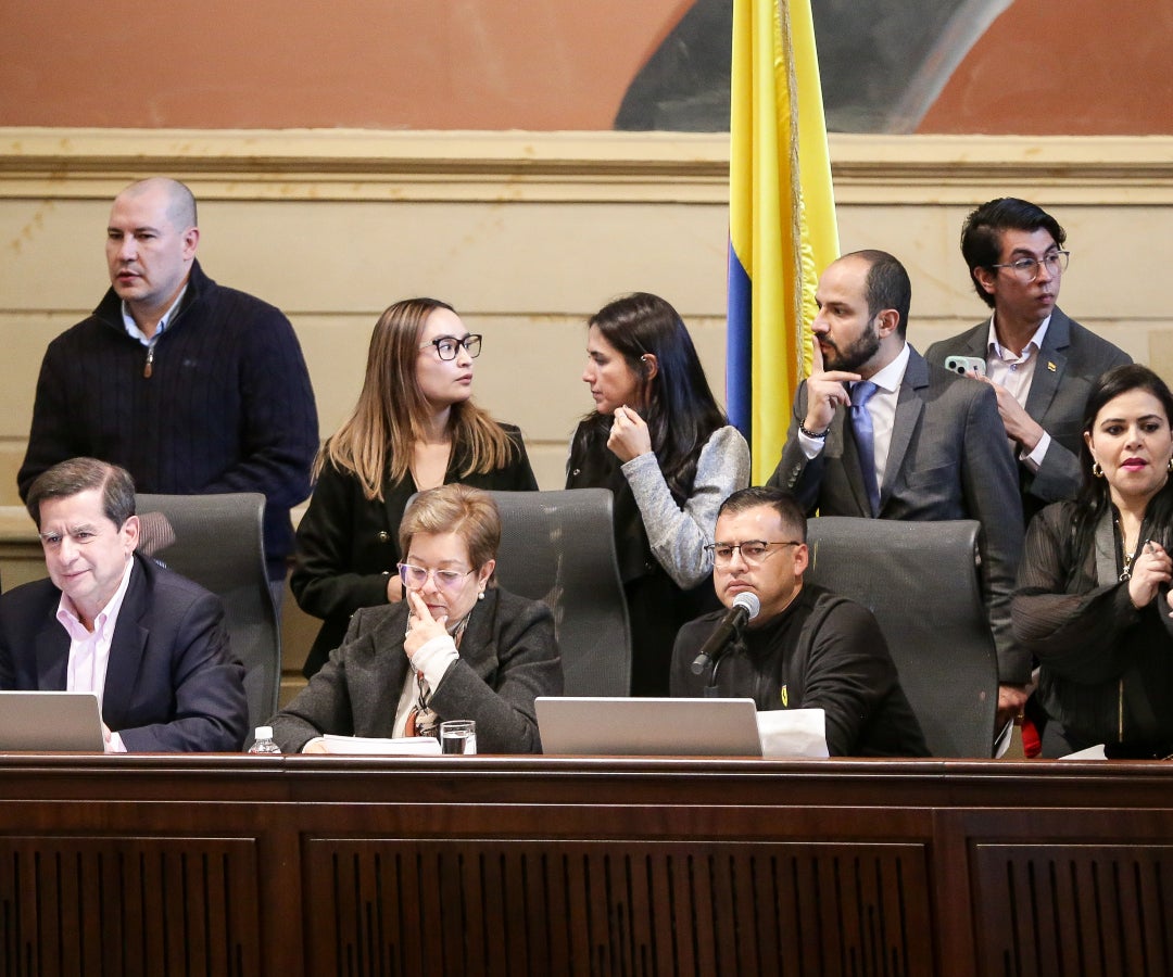 Vista general de la mesa directiva en el debate de la reforma laboral