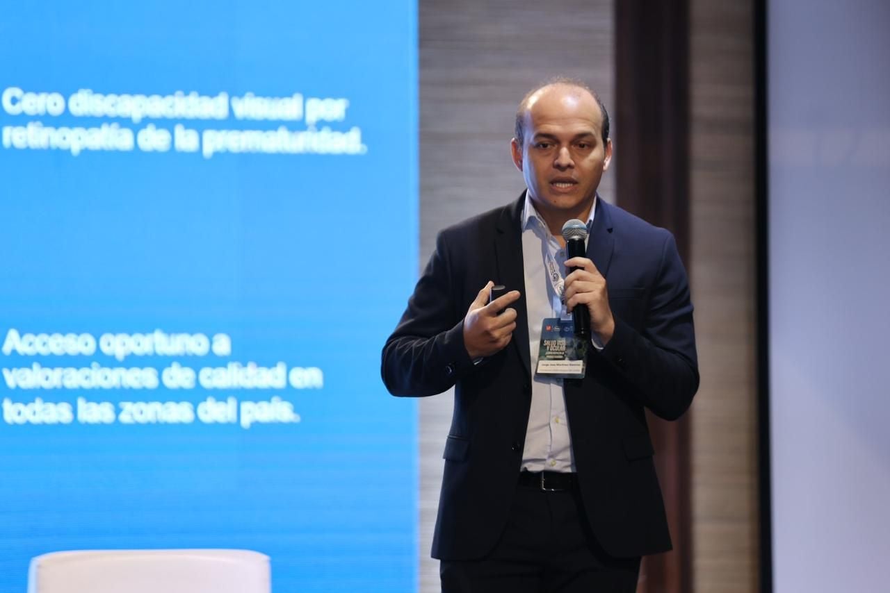 Jorge Martínez Ramírez, gerente de la Clínica Oftalmológica del Caribe