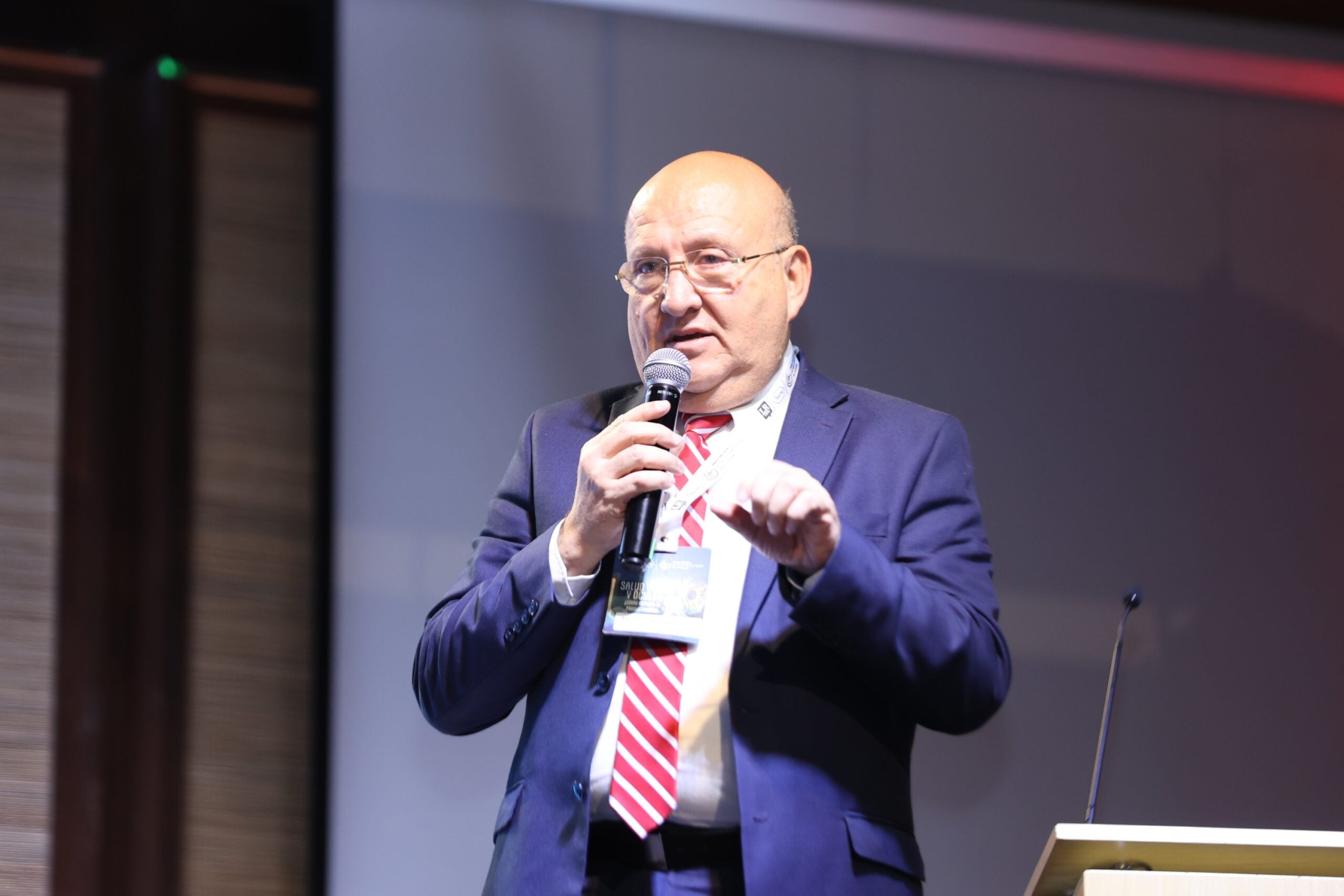 Néstor Bustamante, gerente general de la Clínica Barraquer