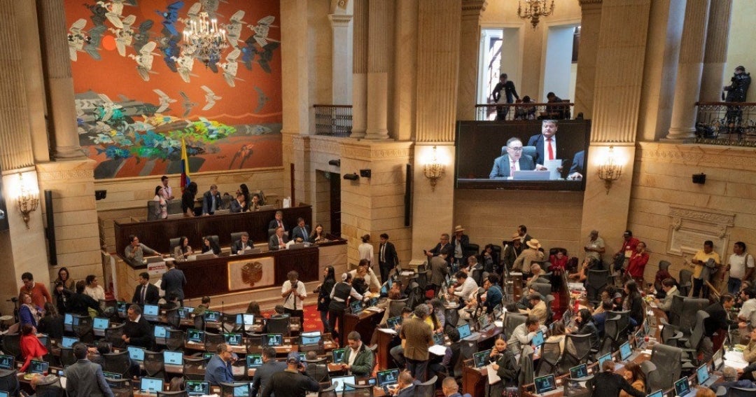 Gobierno logra aprobar reforma laboral en la Plenaria de Cámara de ...