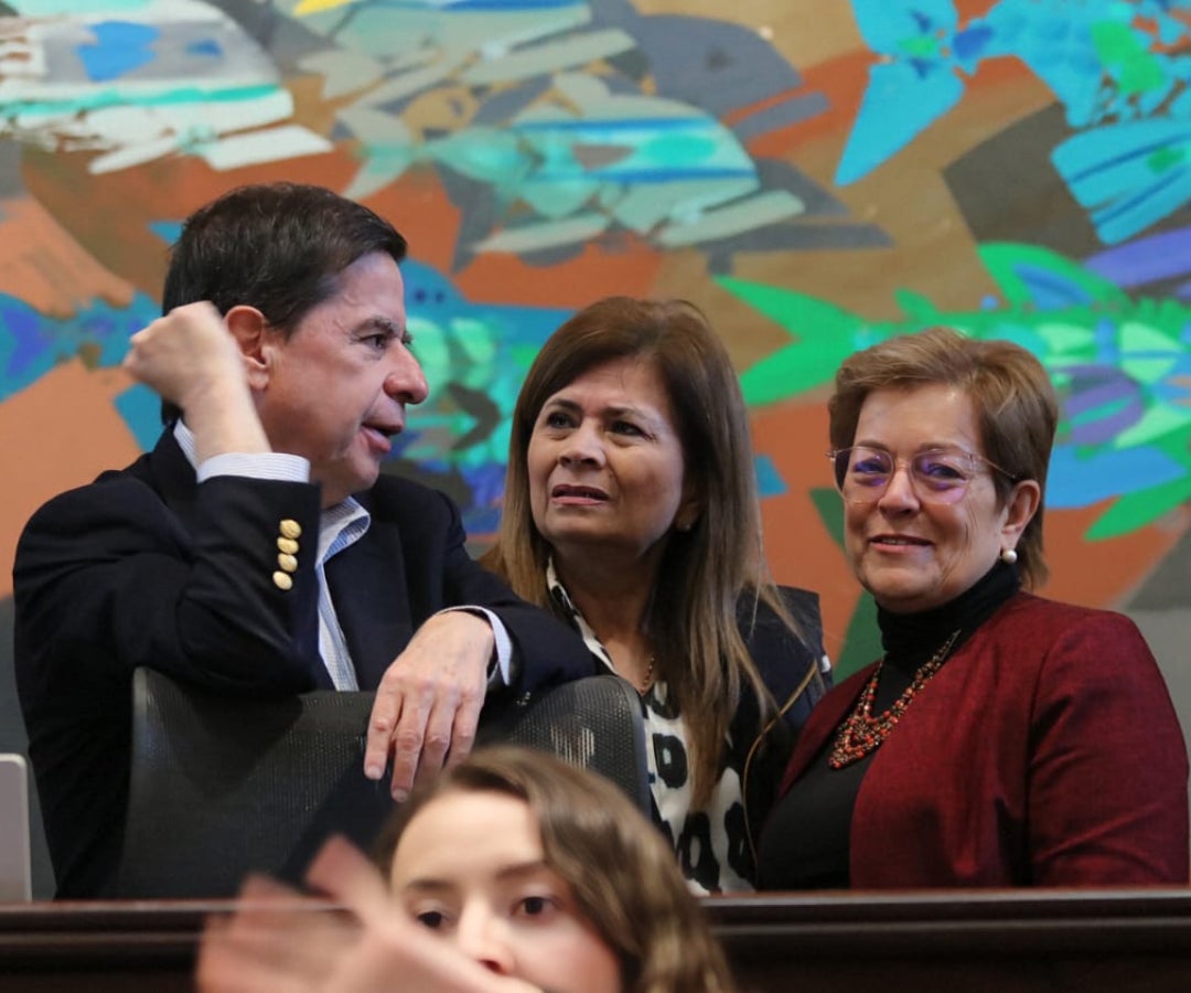 El ministro del Interior, Juan Fernando Cristo, junto a la ministra de Trabajo, Gloria Inés Ramírez, en el trámite de la reforma laboral en la Cámara de Representantes