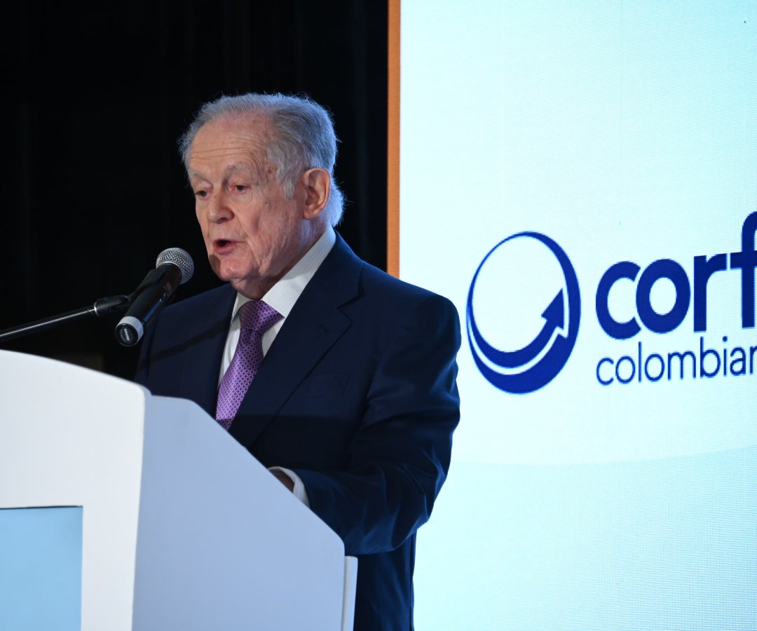 Luis Carlos Sarmiento Angulo en una intervención pública