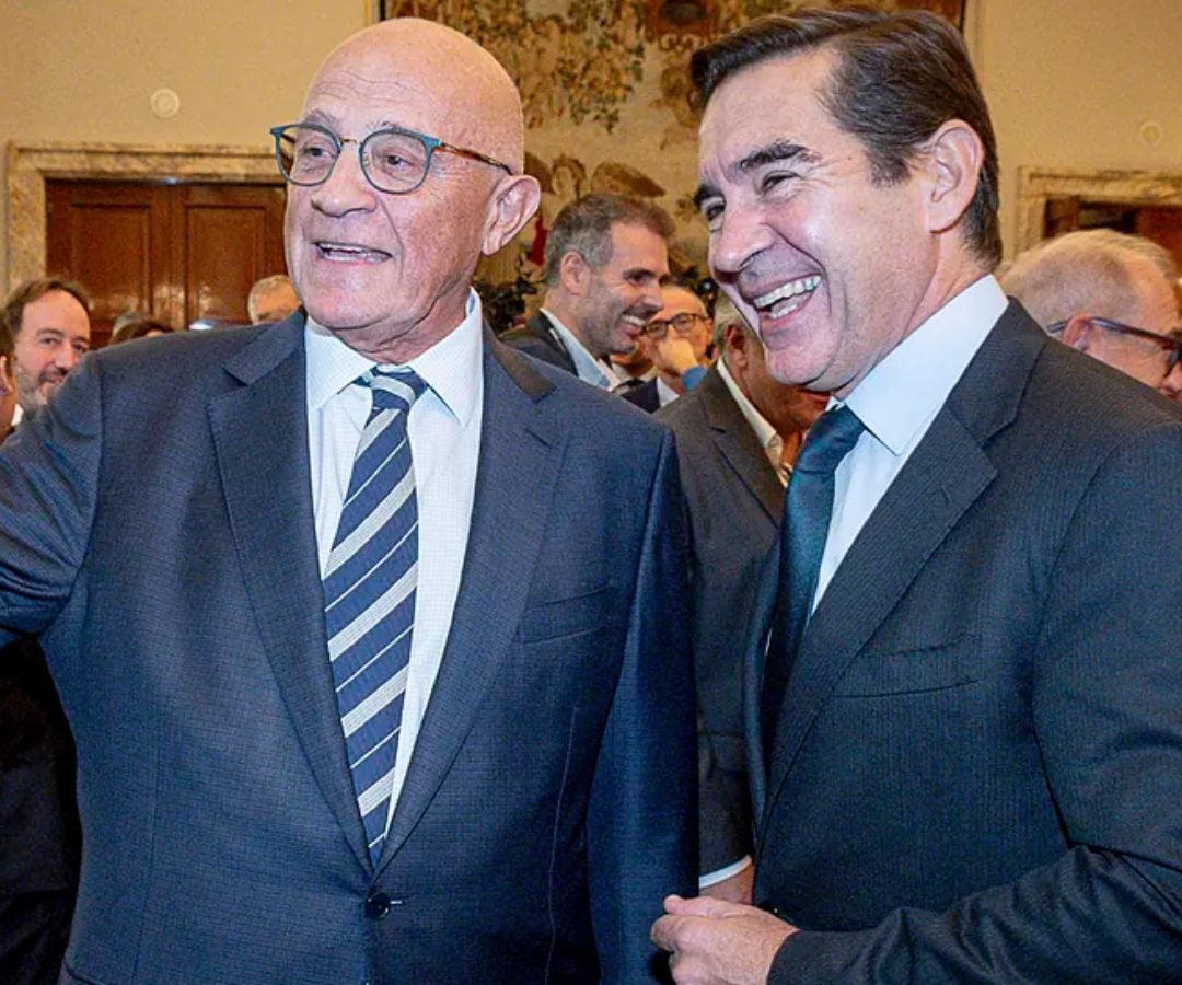 Josep Oliu, presidente de Banco Sabadell, y Carlos Torres, presidente de Bbva