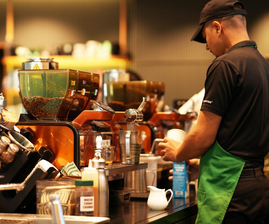 Starbucks introdujo por primera vez las bebidas Oleato a principios de 2023