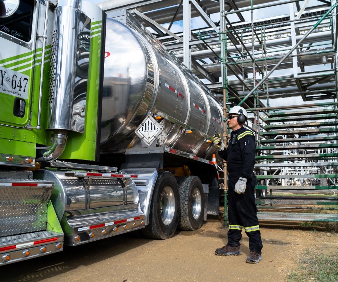 Ecopetrol terminó prueba de producción de combustible sostenible de aviación