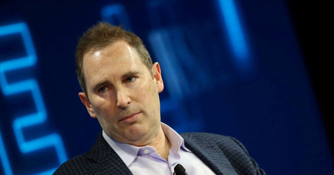 Alza en el precio del petróleo lleva a Amazon a imponer recargo de 3,5% a comercios