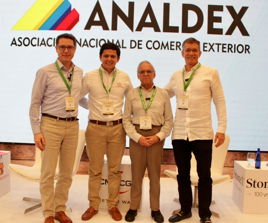 Francisco Gómez, CEO de Colcafé; Gustavo Gómez, dir. de Asoexporto, Ricardo Bonilla, ministro de Hacienda y Javier Díaz, pdte de Analdex