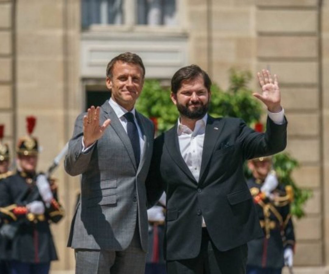 Presidente de Francia, Emmanuel Macron y el presidente de Chile, Gabriel Boric