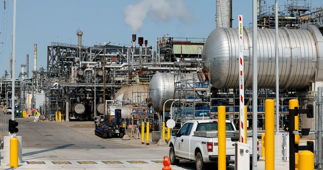 Paraguay enfrenta fuerte presión por alza de combustibles y prevén nuevos incrementos